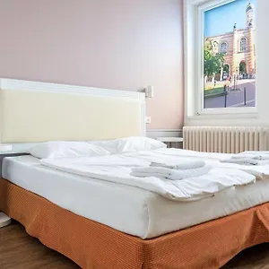 3* Hotel Metro